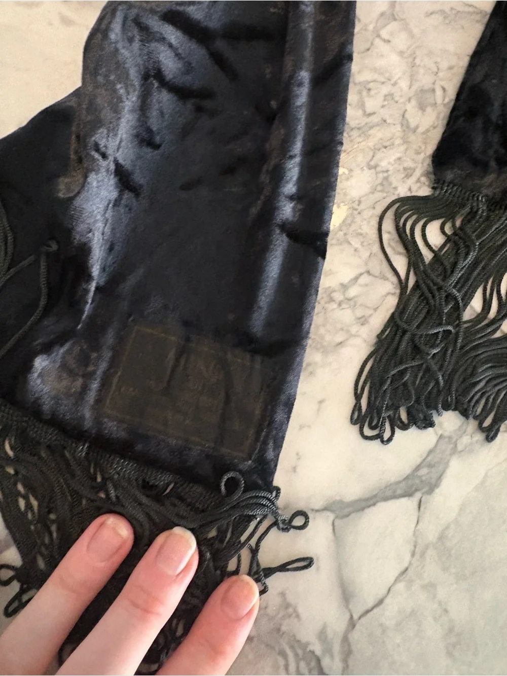 Luxurious Black Velvet Fringe Scarf - Women Accessories